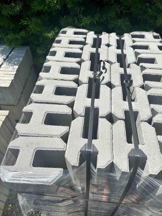 Łączniki betonowe przelotowe i narożne wysokość 25 cm
