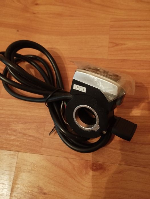 ПРОДАЄТЬСЯ  дисплей  Bulls  Sparta   E-novation