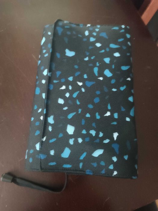 Sprzedam otulacze na książkę