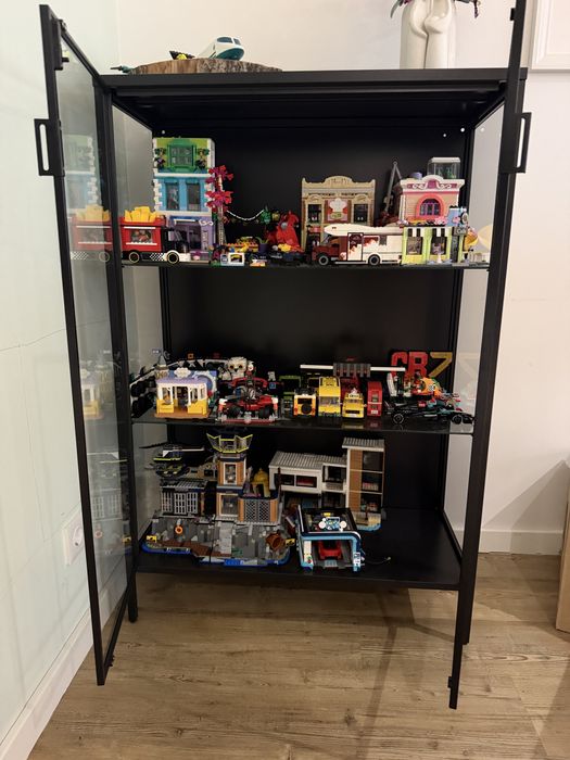 Vitrine Rudsta do Ikea