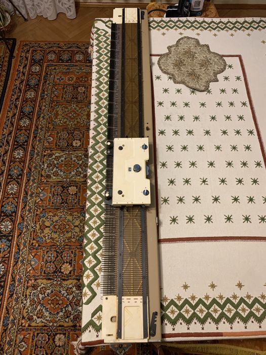 Вязальна машинка