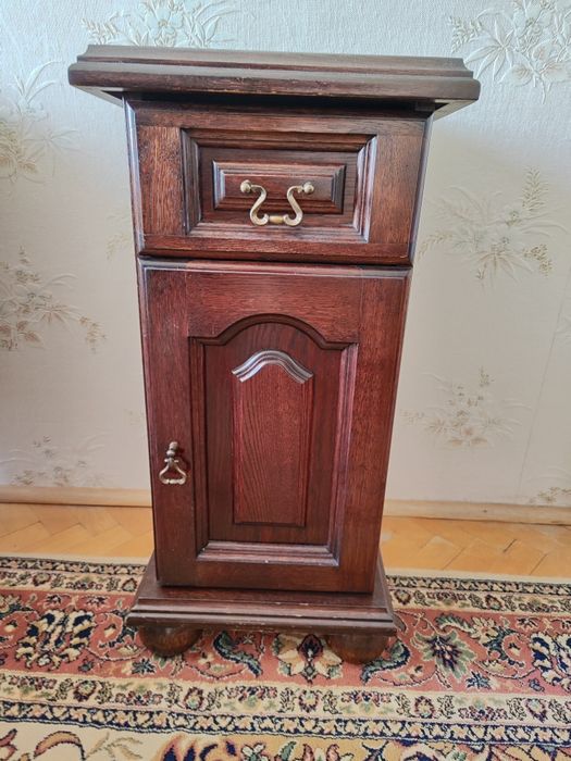 Kredens i dwie szafki