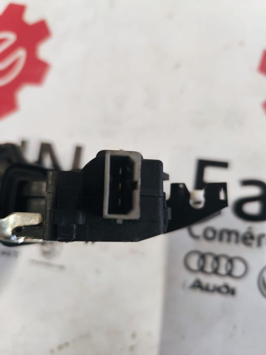Ficheira Da Mala VW PASSAT B6