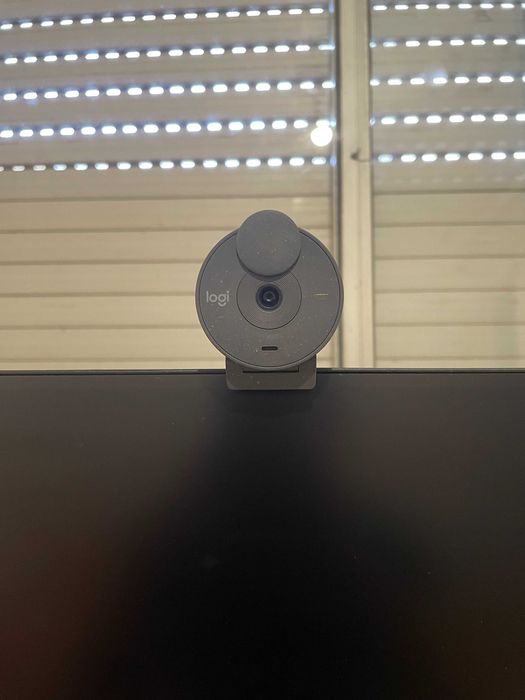 Webcam Logitech Brio 300 Full HD 1080p USB