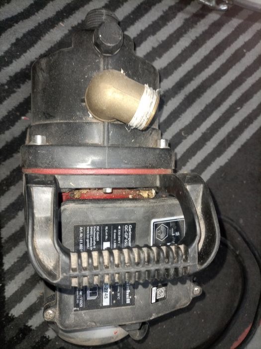 Motor de puxar águas limpas