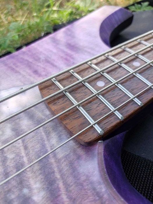 Perepadya guitars -Vertex(бас гітара)