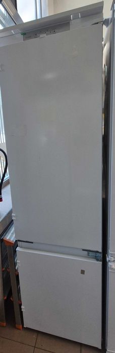 Outlet Agd: Lodówka do zabudowy Hotpoint HAC20T323 Warszawa