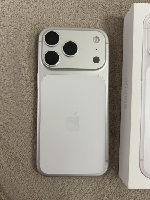iPhone 17 Pro Silver 512 GB
