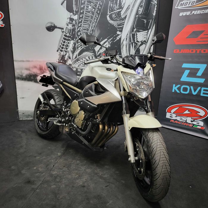 Yamaha XJ6 / 2011