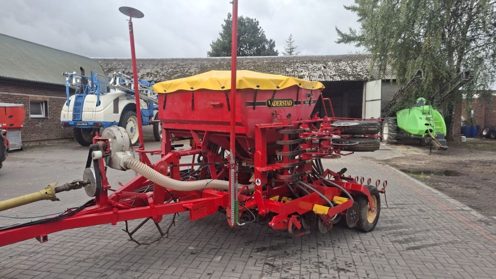 Vaderstad RAPID 400P, 4m, składany hydraulicznie, półzawieszany