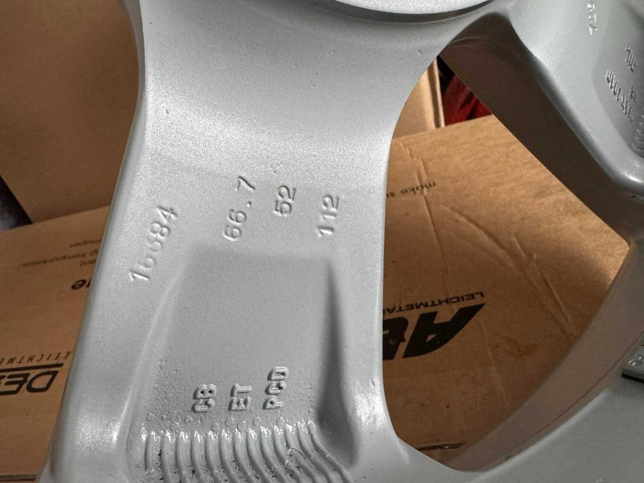 Alufelgi 5x112 r17 Audi A3 8P / VW Golf  V VI VII VIII1 72#
