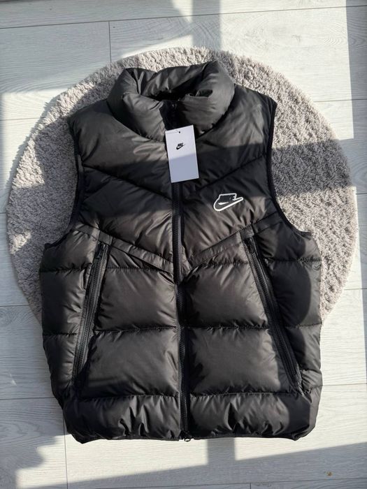 Жилетка найк / жилетка nike storm fit / безрукавка найк