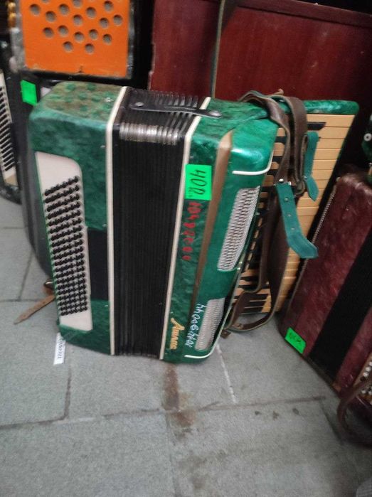 Баяни під реставрацію