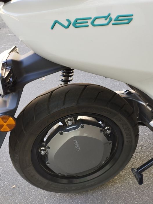 Электроскутер Yamaha Neo's Dual 2025.