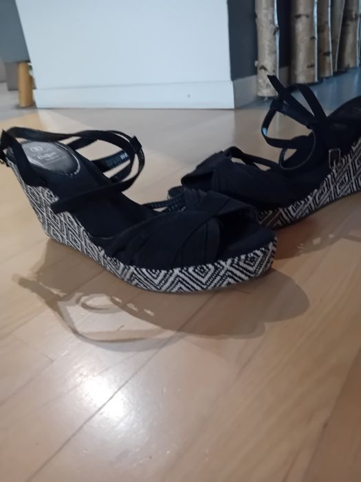 Ssndaly na koturnie skóra