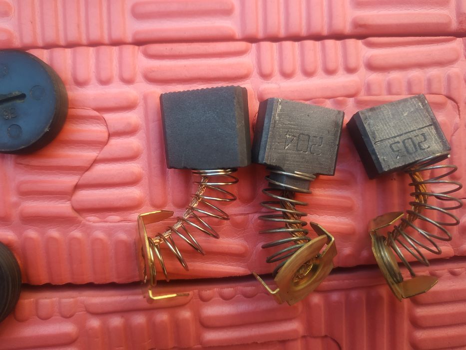 Болгарка Makita GA9020+круг по металлу в подарок