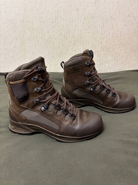 Продам фирменные берцы