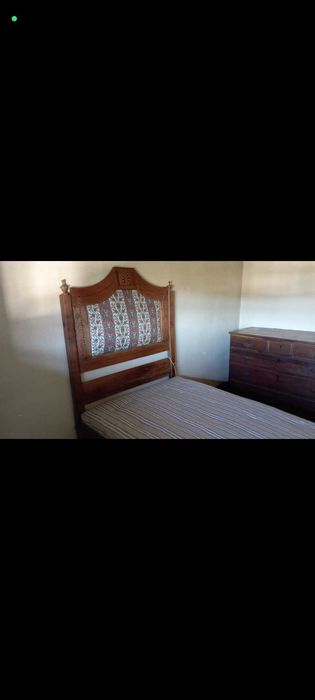 Cama antiga solteiro