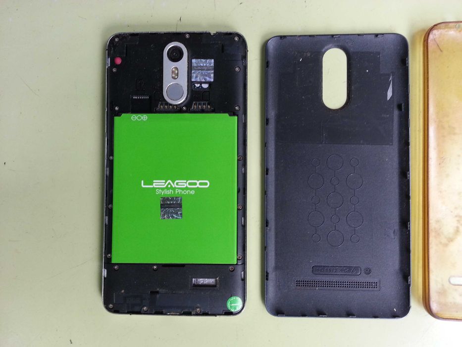 Телефон Leagoo M8 під відновлення