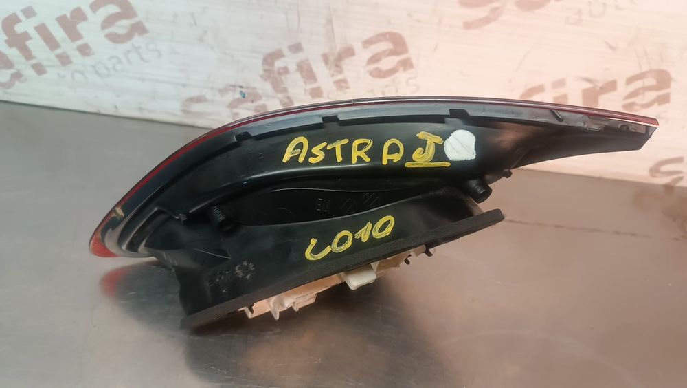 Farolim Esquerdo OPEL ASTRA J - 21.64.01