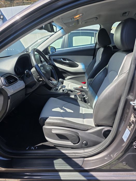 Hyundai i30 SW 1.6 CRDi Style+Navi Full Extras