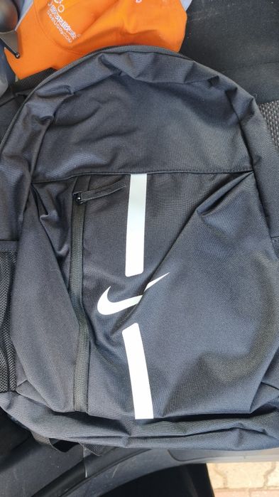 Nowy czarny plecak Nike