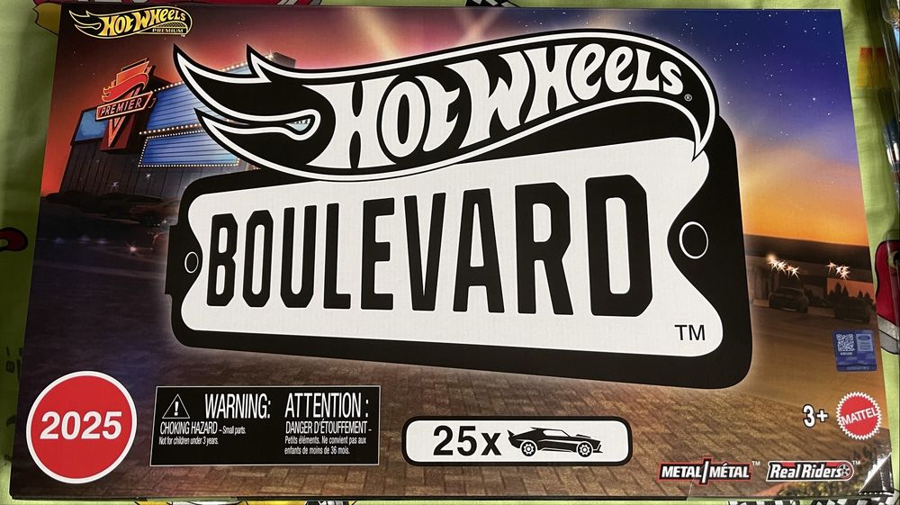 Набір 2025 Hot Wheels Premium Boulevard set - Продаж поштучно