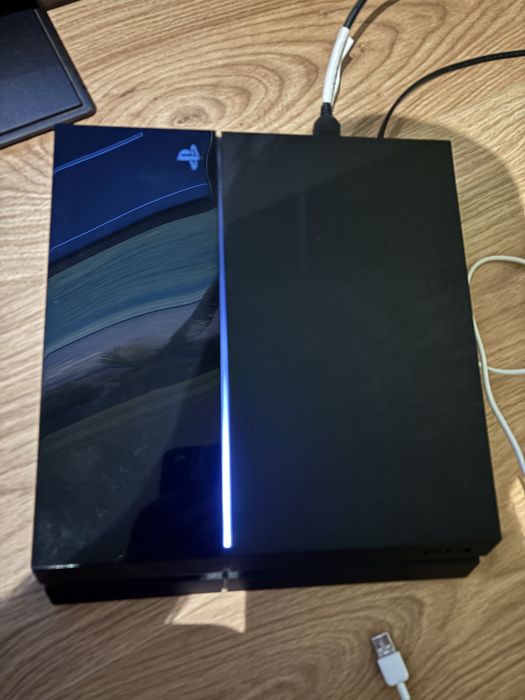 PS4 + 2 comandos – entrega imediata