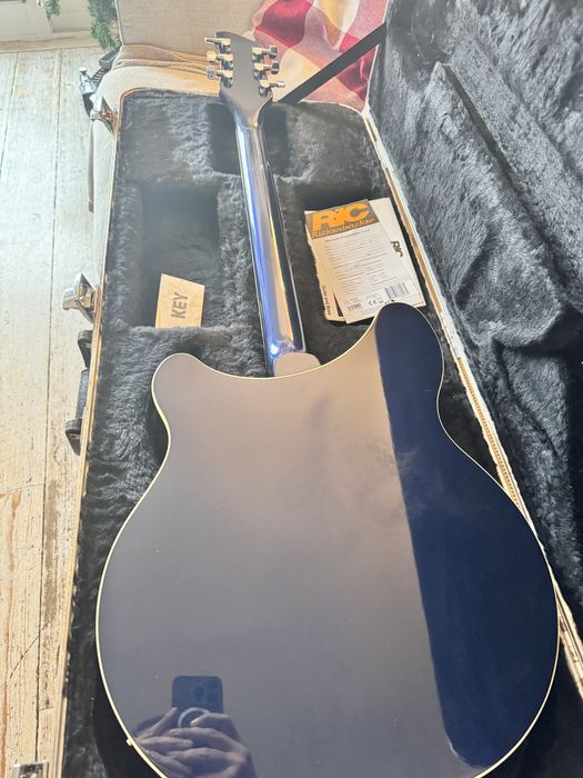 Rickenbacker 360 Midnight Blue