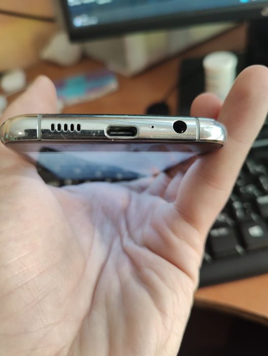 Смартфон Samsung s9