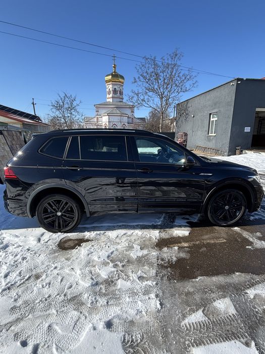 Продажа машины Volkswagen Tiguan R line SE 2021