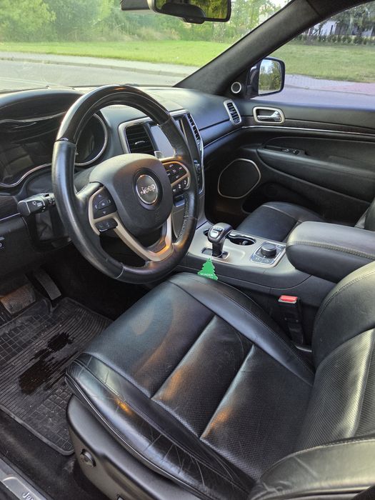 Jeep Grand Cherokee WK2 5,7 HEMI SUMMIT