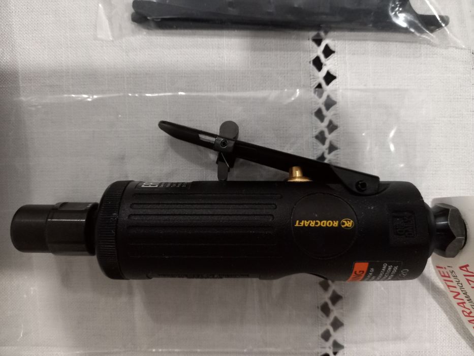 Vendo máquina nova, argonómica facil utilização é possível regular int