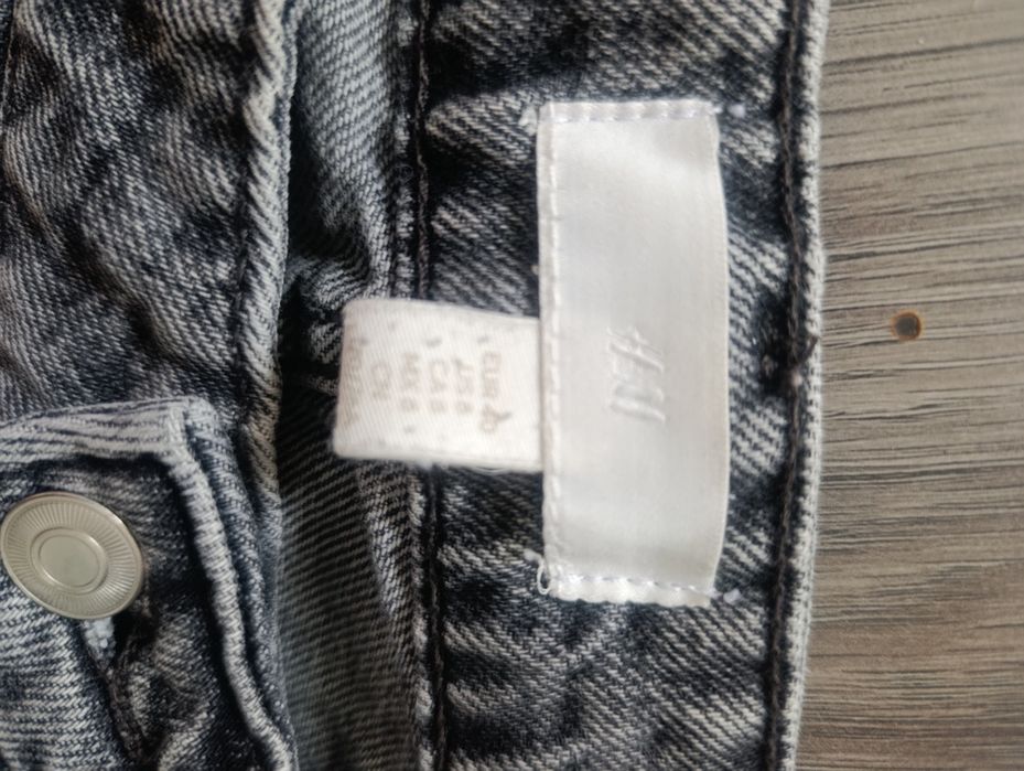 Szare jeansy damskie H&M