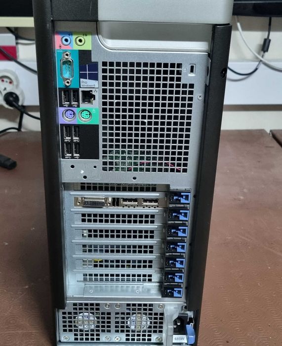 Dell T3610 / Xeon E5-1620 v2 / 32GB / 256SSD / Quadro K4000