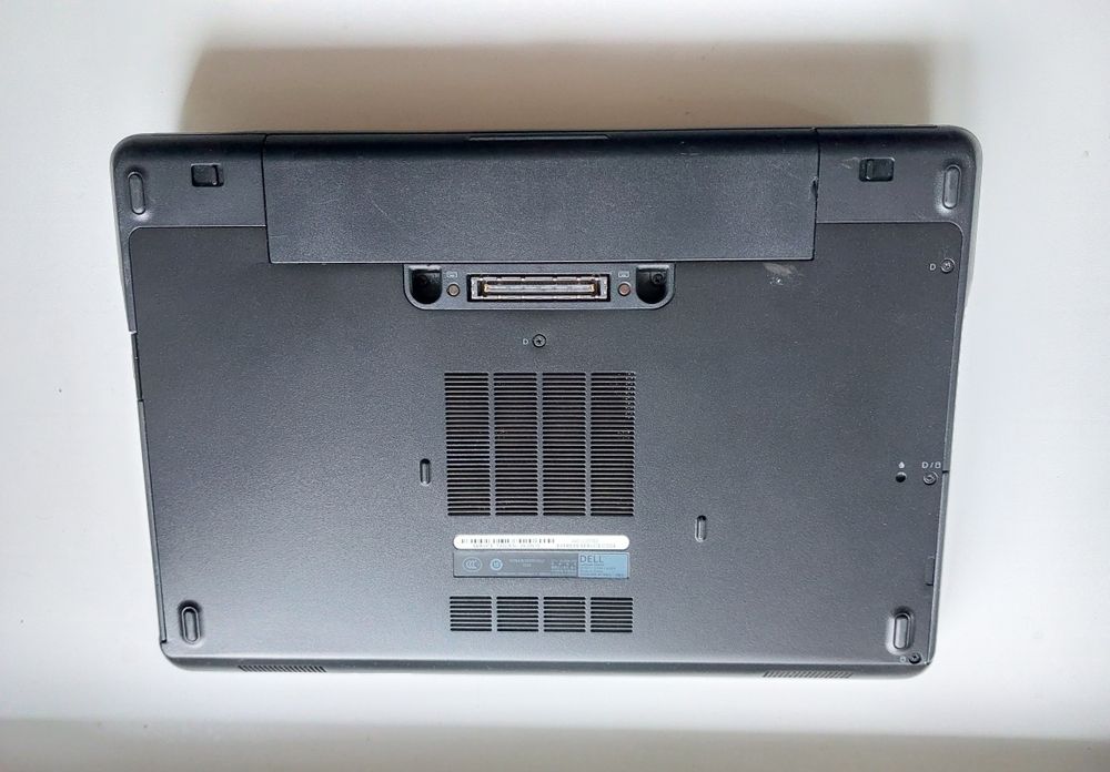 Dell 14"/i7 4gen/8gb/ssd240/Amd 2gb/акб 1.5 години