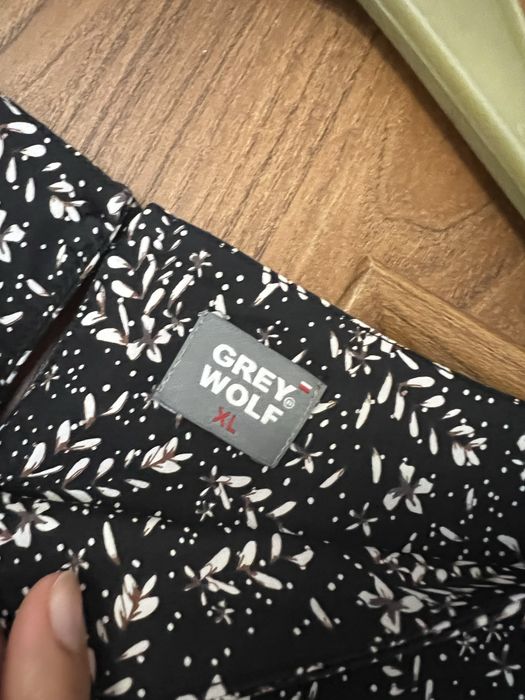 Sprzedam sukienkę damską firmy Grey Wolf