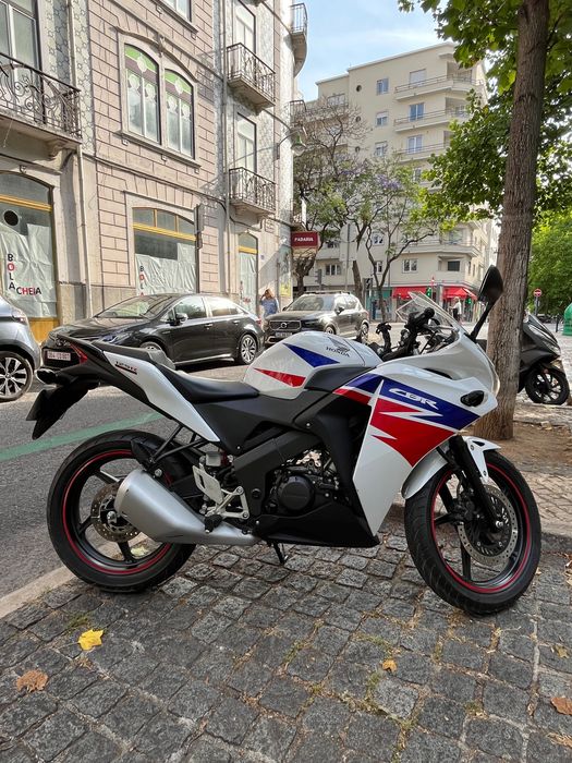 Honda CBR 125R (2014)