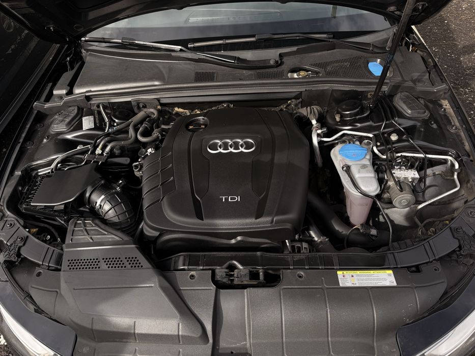 Audi A4 2.0 TDI 136cv 2012 Full extras | Automático | Teto panorâmico