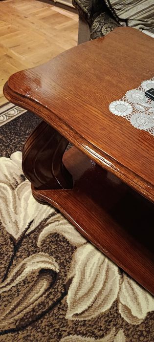 Продам журнальний столик з масиву дуба