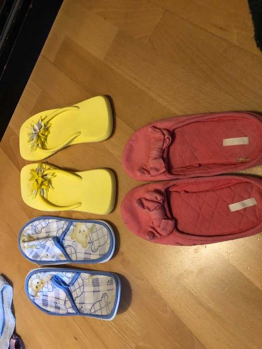3 pares de chinelos diversos 36