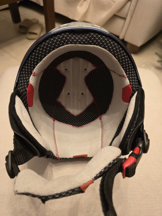 Kask narciarski Atomic