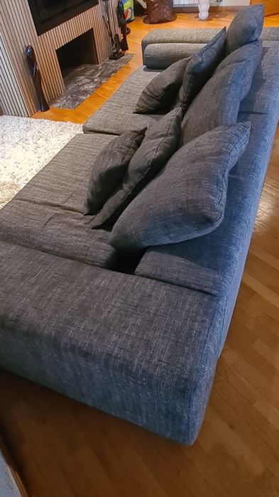 Sofá cinza 4 lugares bom estado