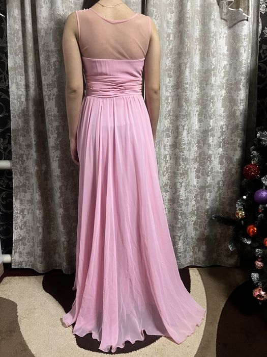 Випускна сукня рожева