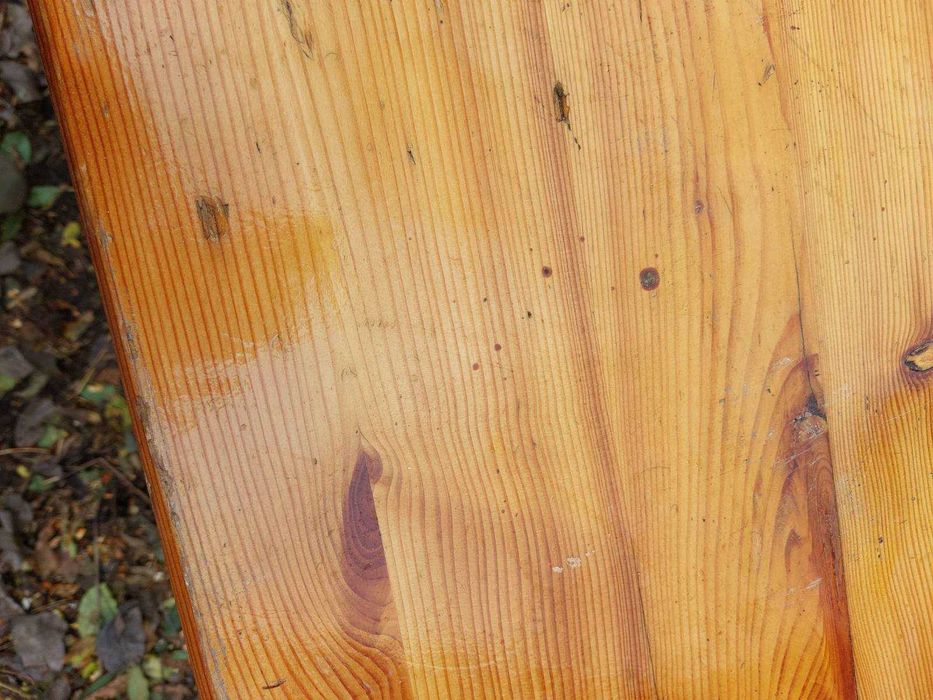 Стіл з стільцями