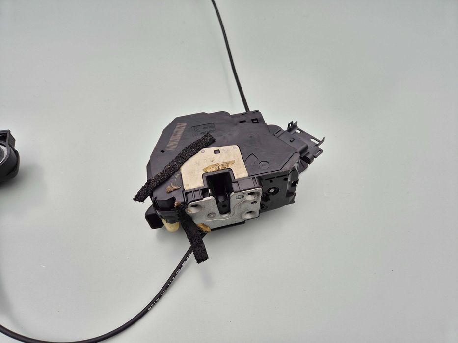 Lewy Przód Zamek Drzwi Kierowcy Klamka 6PIN Trafic III Vivaro B 14r >.