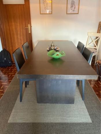 Mesa com 4 cadeiras