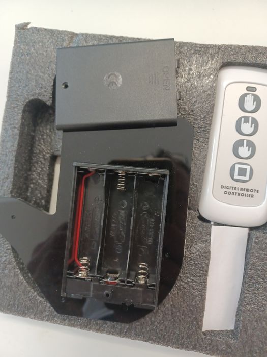 Lampa gestów z pilotem środkowy palec lampka led