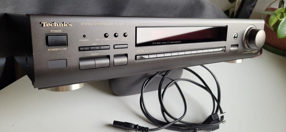 Tuner Technics ST-GT550 z RDSem