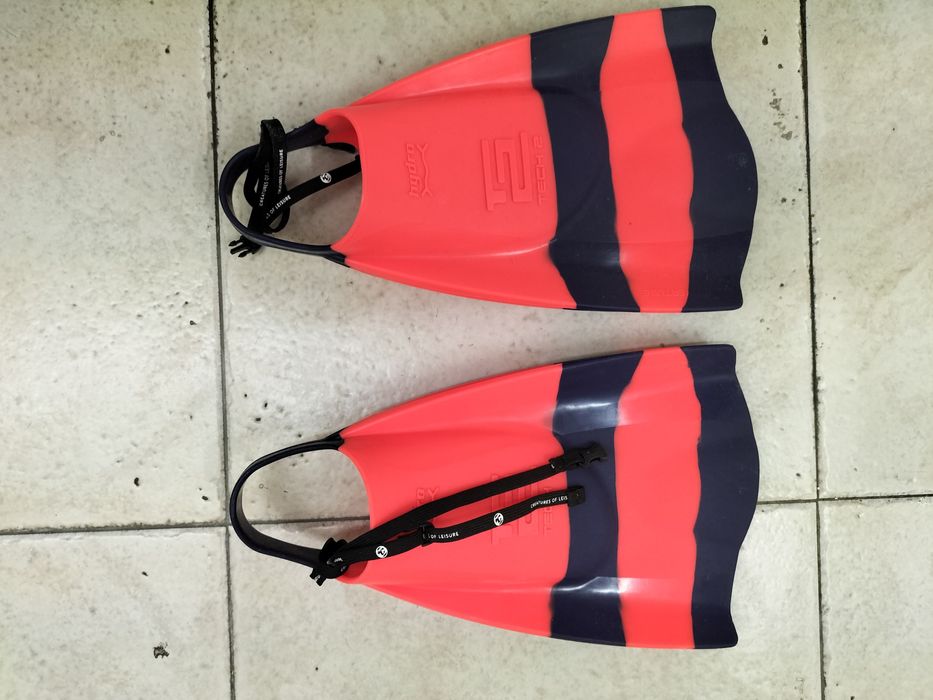 Pés de pato para bodyboard